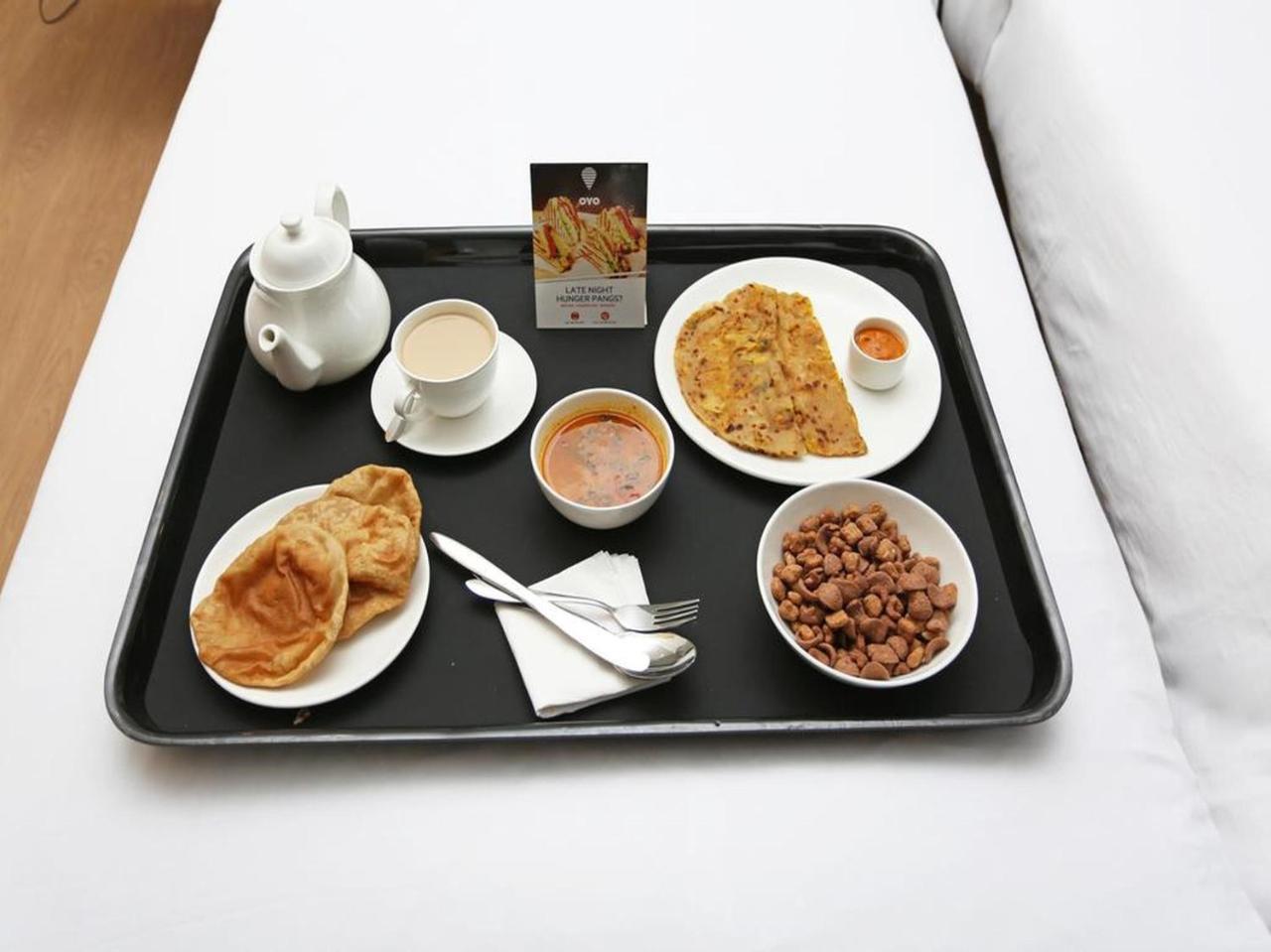 Oyo 24844 Hotel Samrat Бопал Екстериор снимка